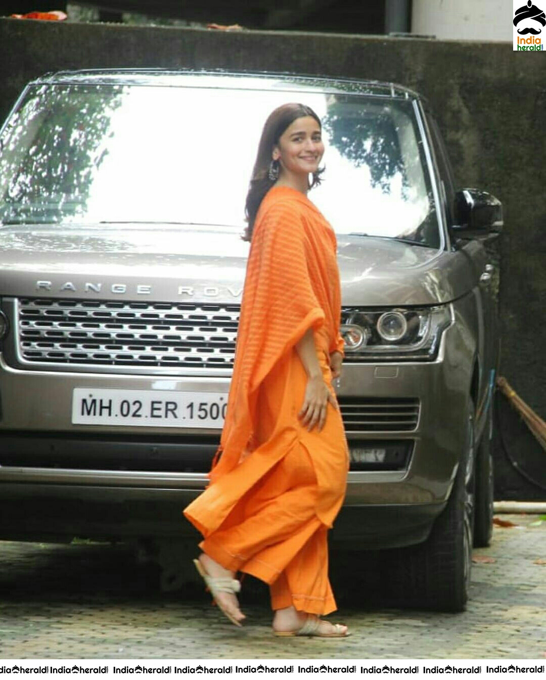 Alia Looking More Beautiful In This Orange Chudi