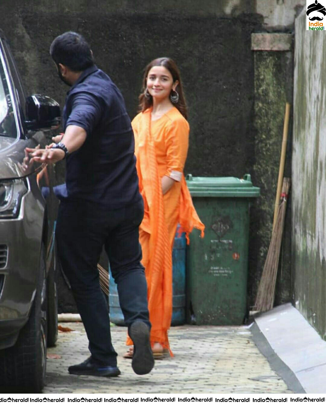 Alia Looking More Beautiful In This Orange Chudi