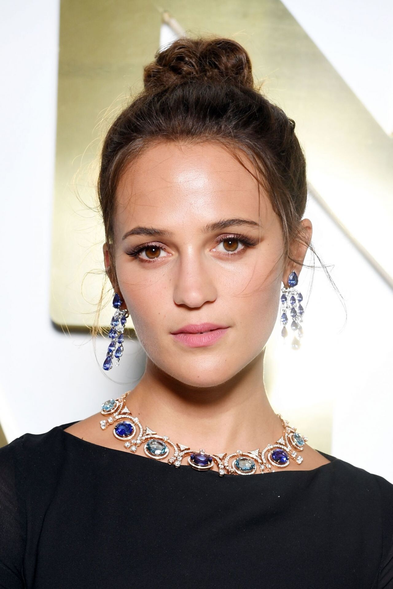 Alicia Vikander At Bvlgari Hight Jewelry Exhibition Capri