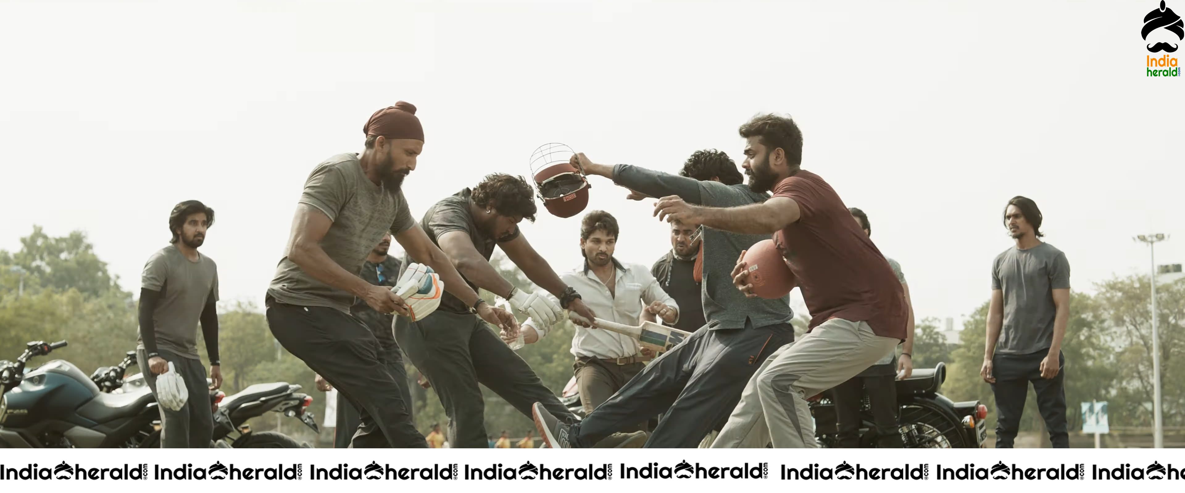 Allu Arjun and Pooja Hegde in Ala Vaikunthapurramuloo Teaser HD Stills Set 2