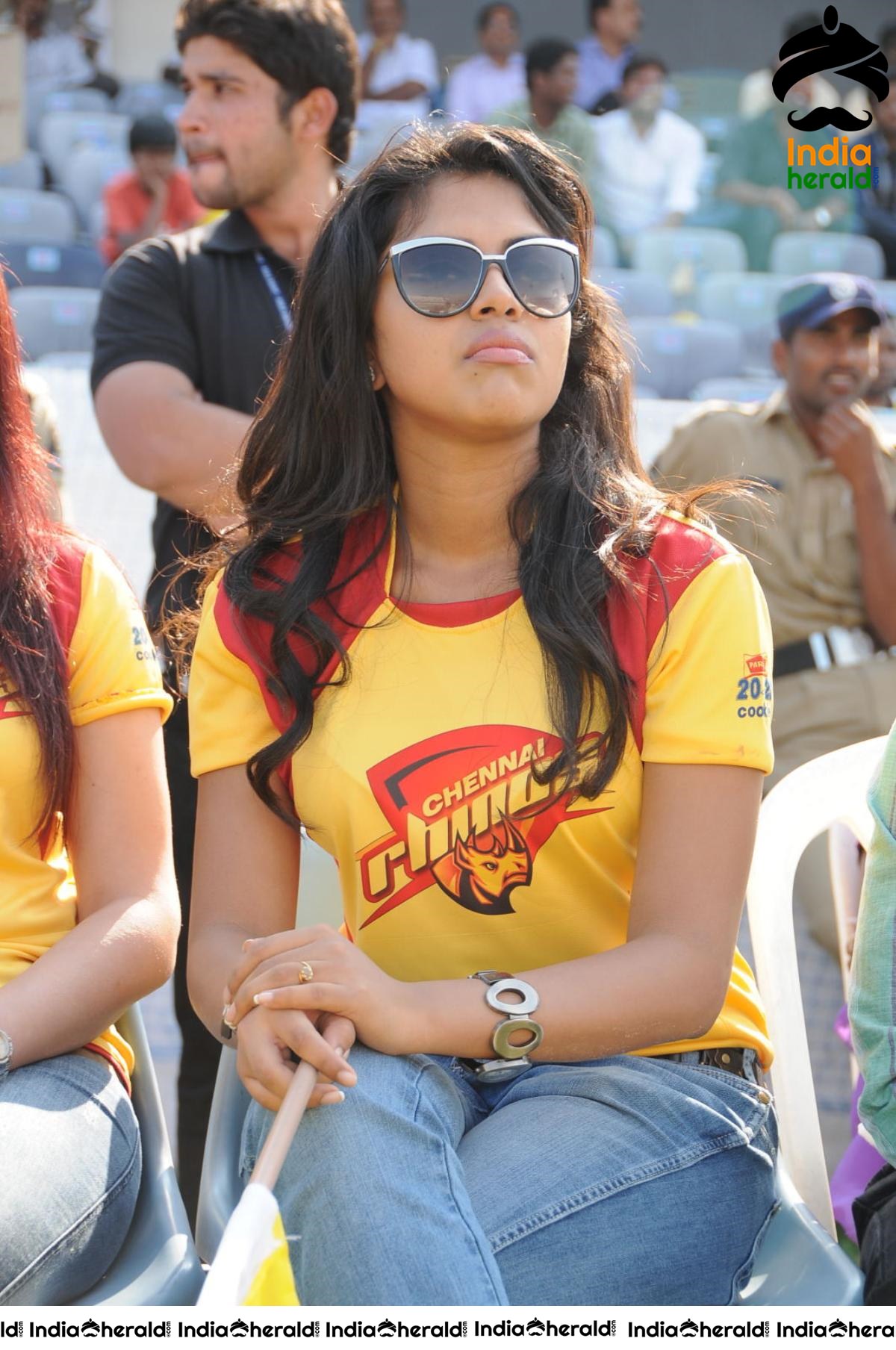 Amala Paul Supporting Chennai Rhinos