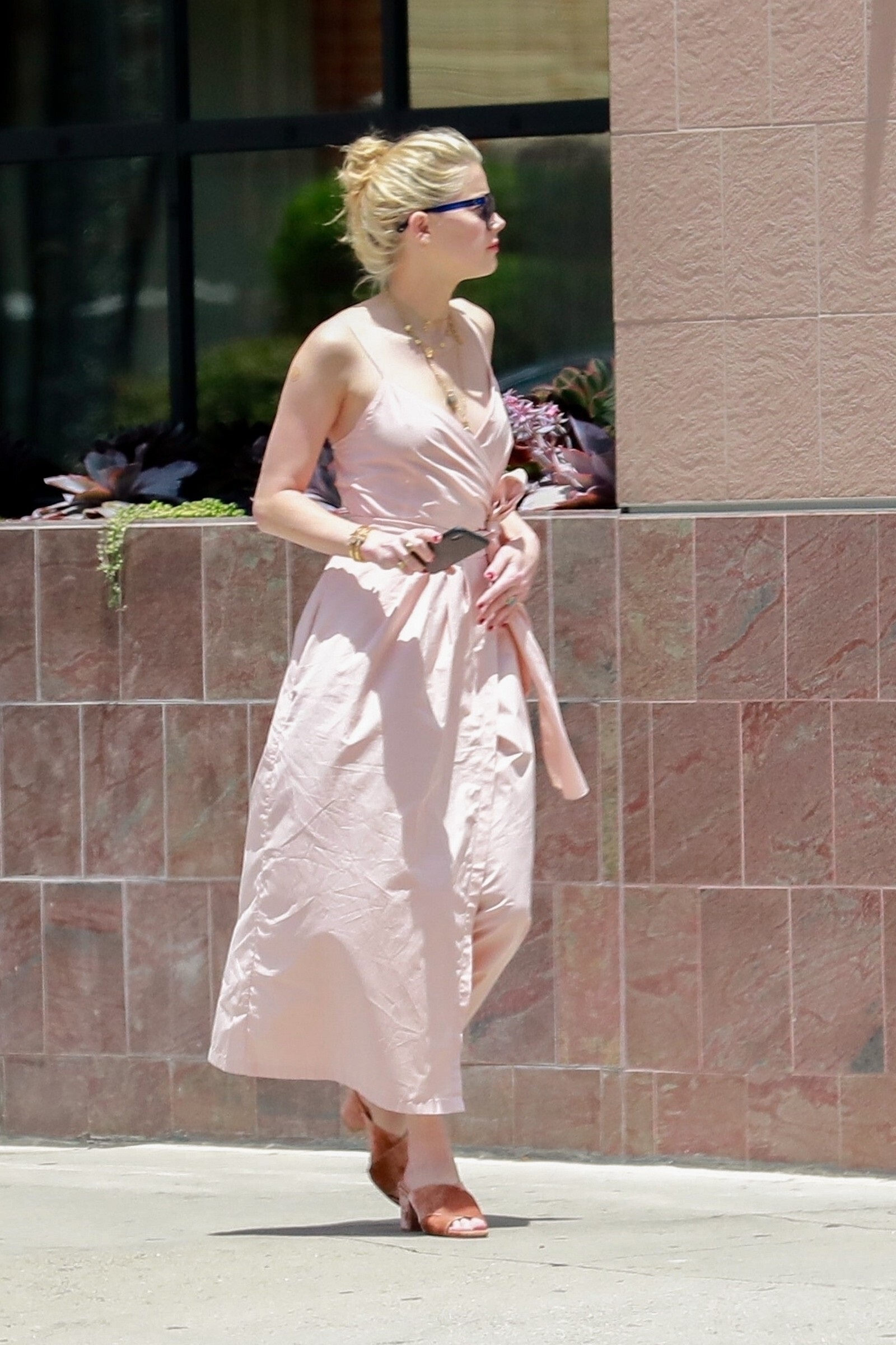 Amber Heard Spotted At Los Angeles