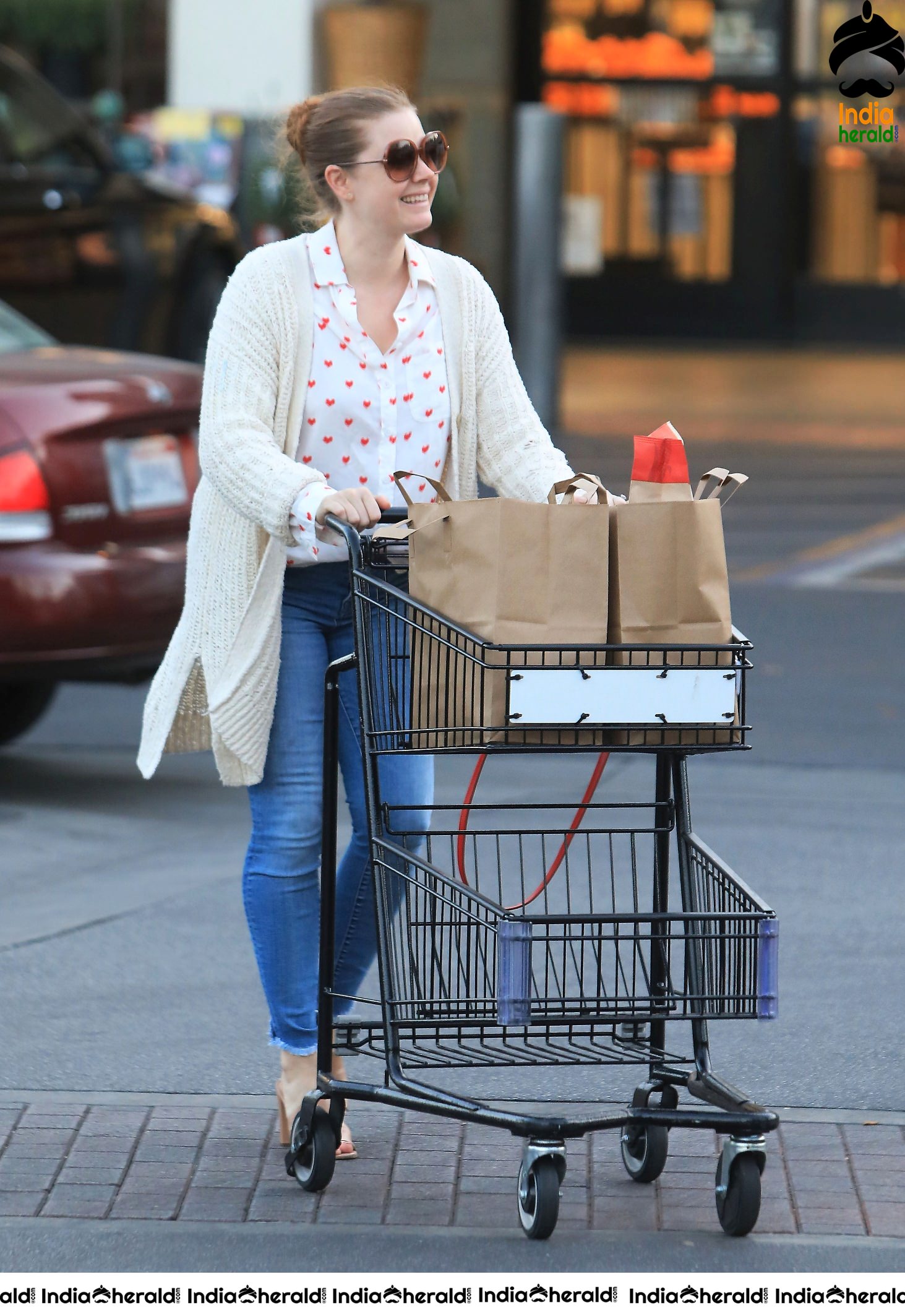 Amy Adams Grocery shopping in Los Angeles