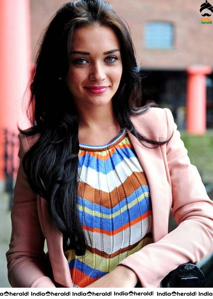 Amy Jackson Hot Photos Compilation Set 1