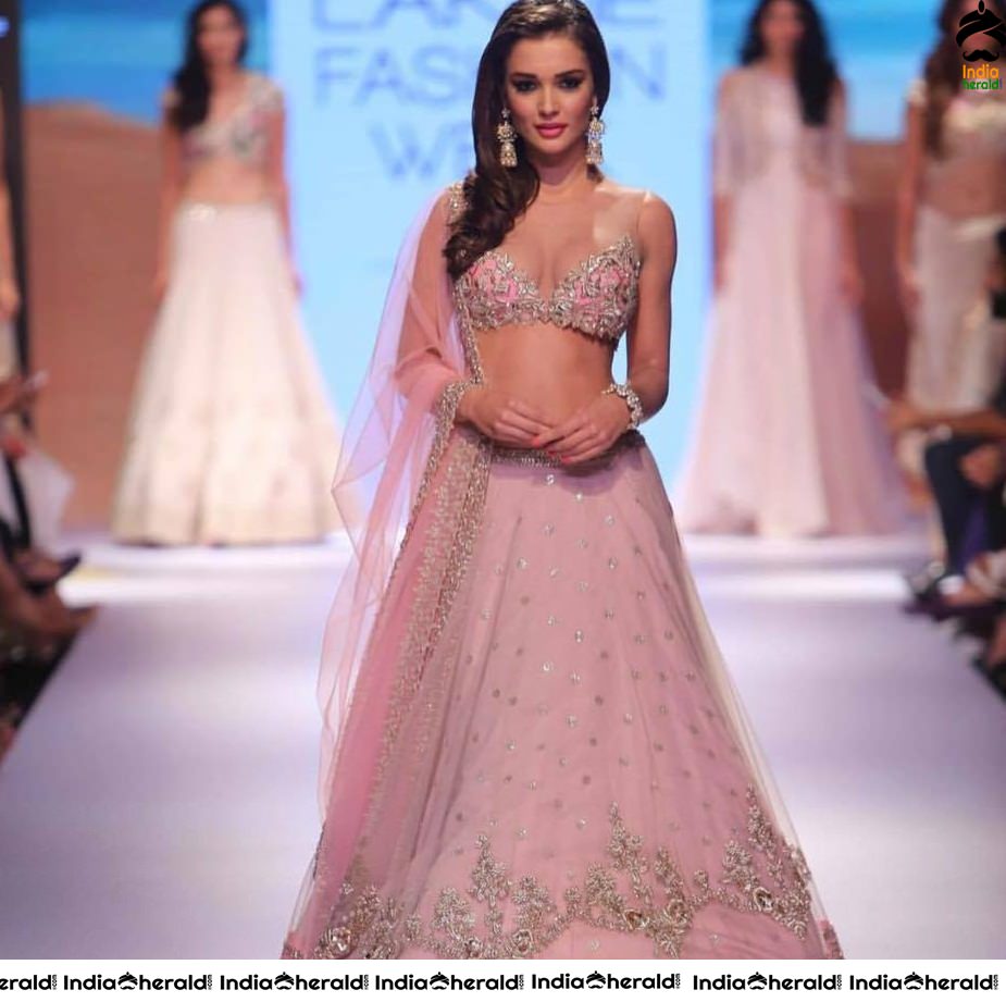 Amy Jackson Hot Photos Compilation Set 2