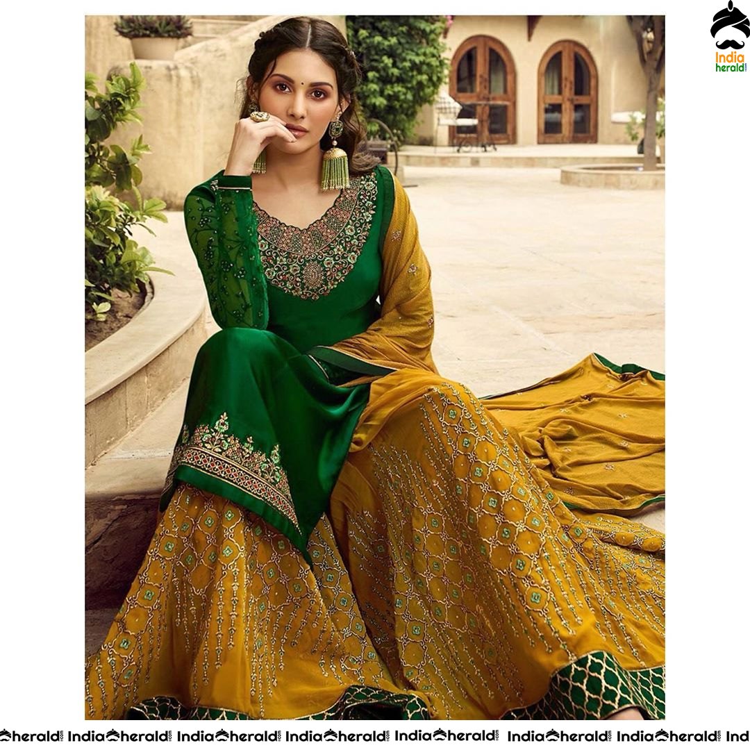 Amyra Dastur Hot Tempting and Exposing Photos Collection Set 3