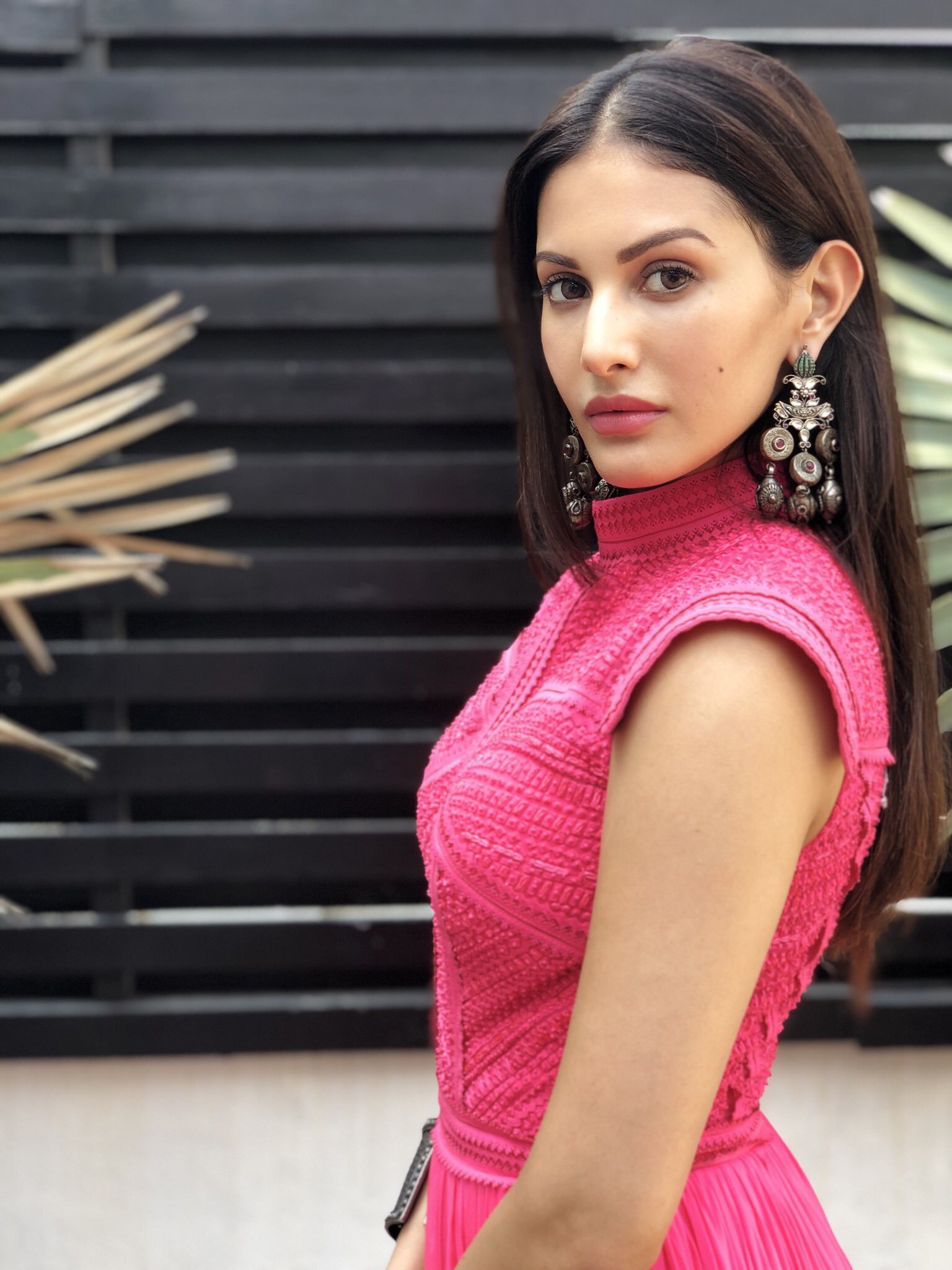 Amyra Dastur latest pretty look stills