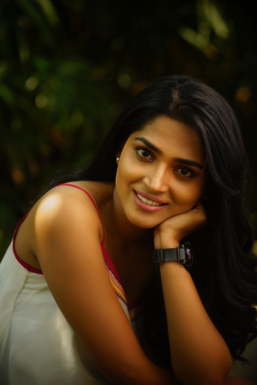 Anagha Latest Hot Photos