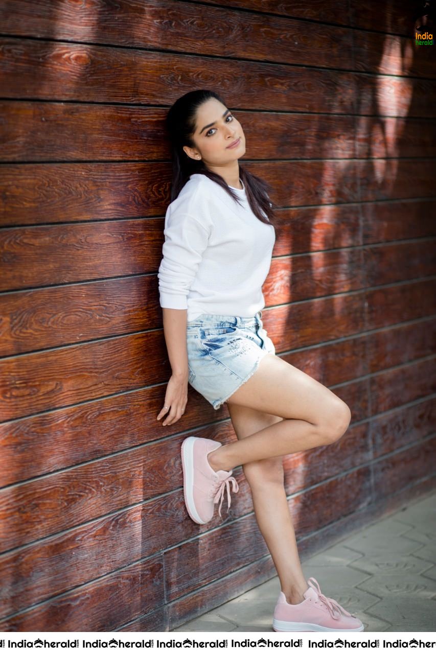 Anagha Latest Hot Stills photos