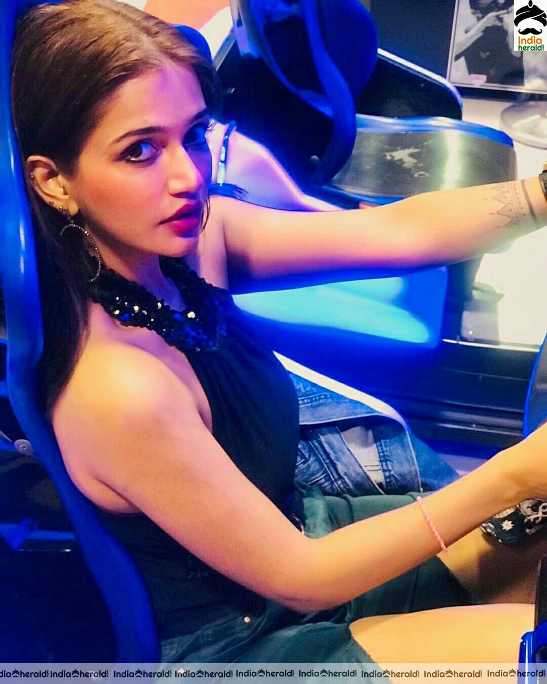 Anaika Soti Hot Black Dress Photostills