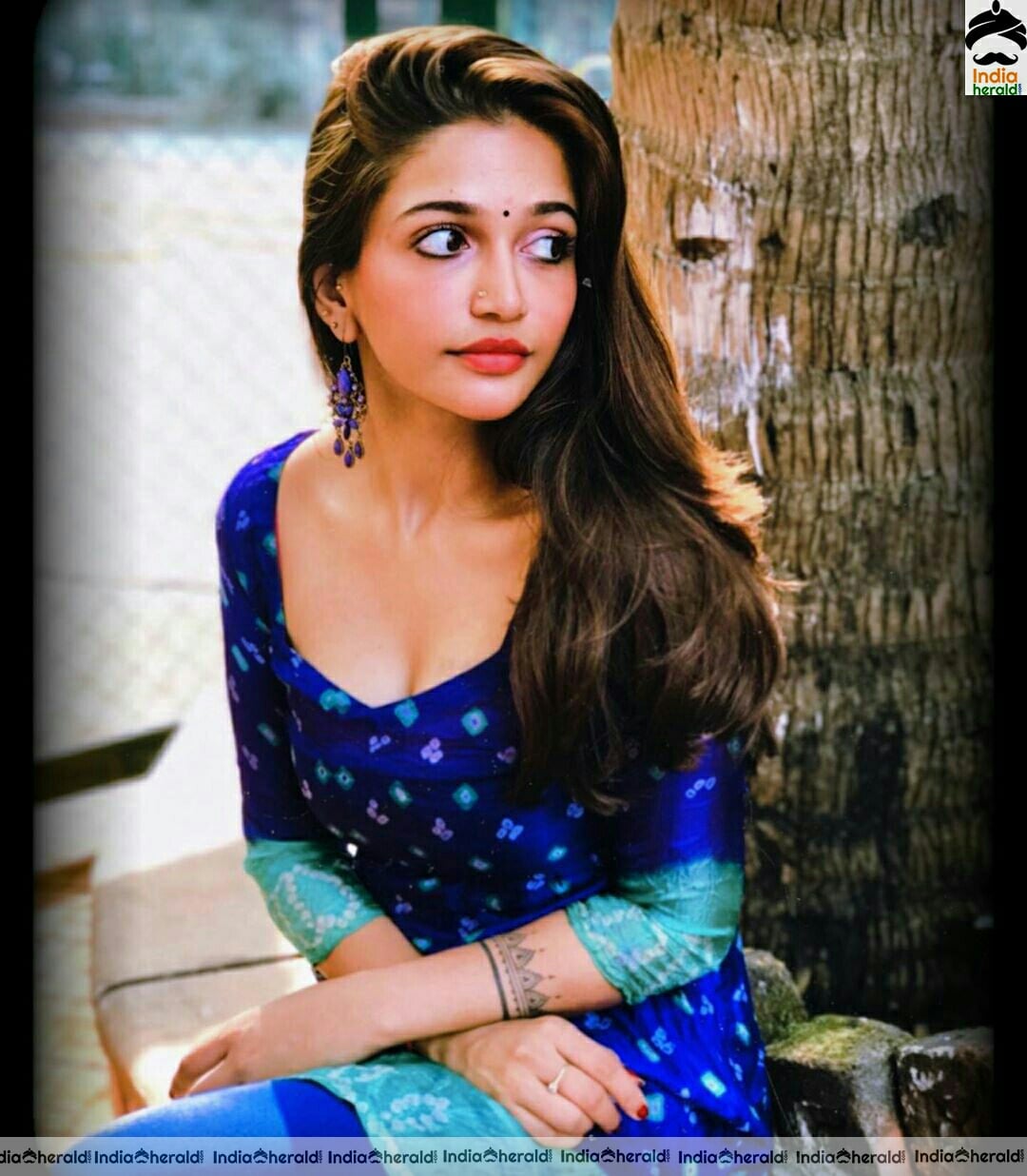 Anaika Soti Hot In Blue Chudi Stills