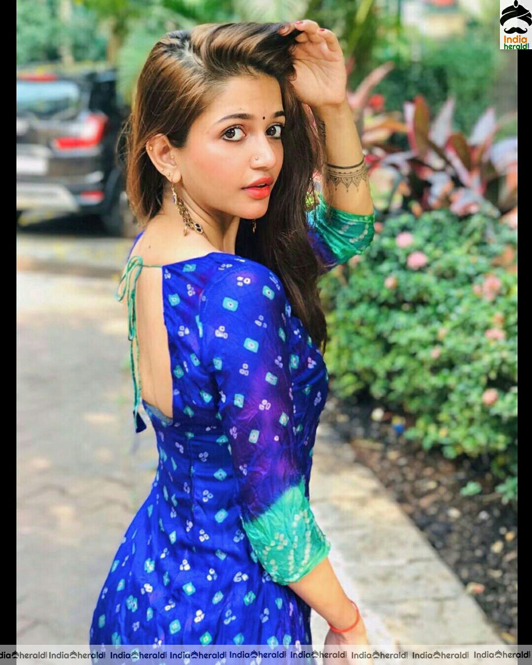 Anaika Soti Hot In Blue Chudi Stills