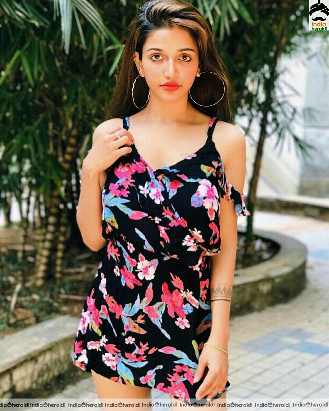 Anaika Soti Shows Her Hot Thighs In These Photo Stills