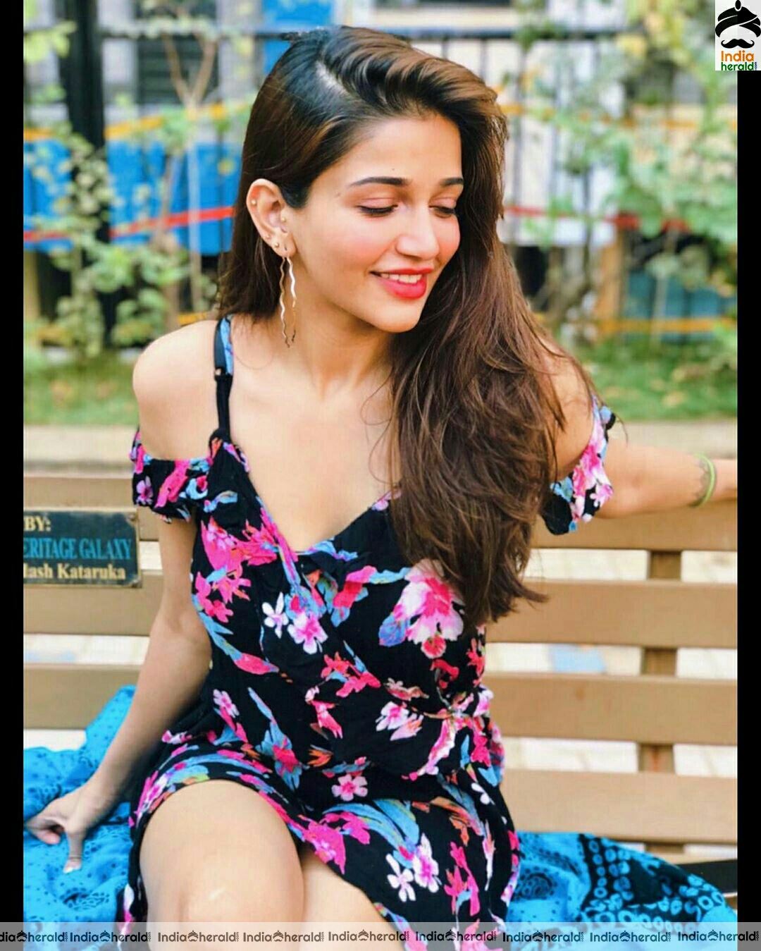 Anaika Soti Shows Her Hot Thighs In These Photo Stills