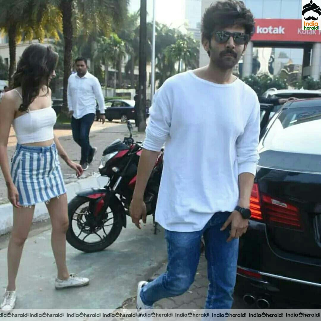 Ananya Panday And Kartik Aaryan Spotted Outside At Juhu