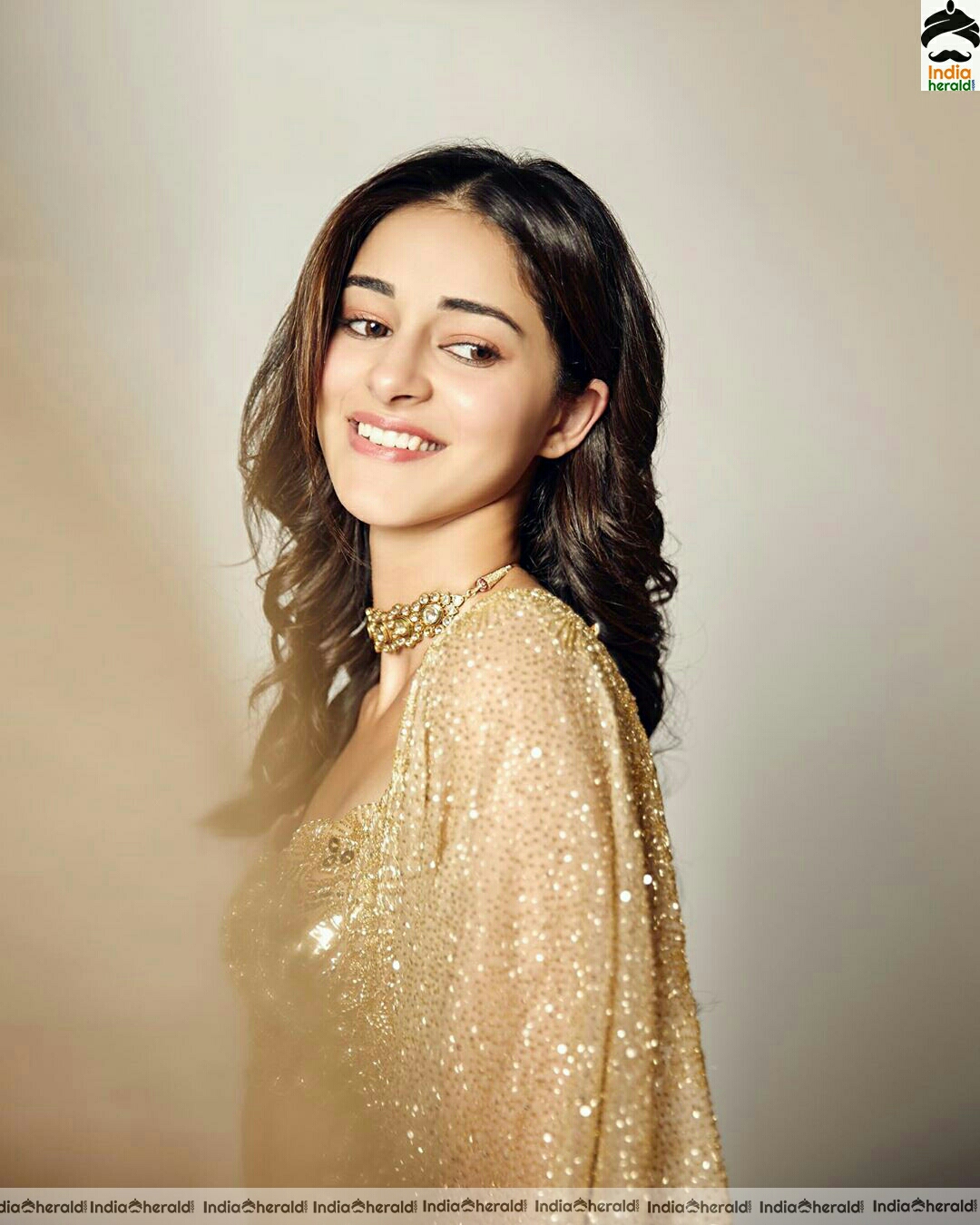 Ananya Pandey Hot Latest Photo Stills