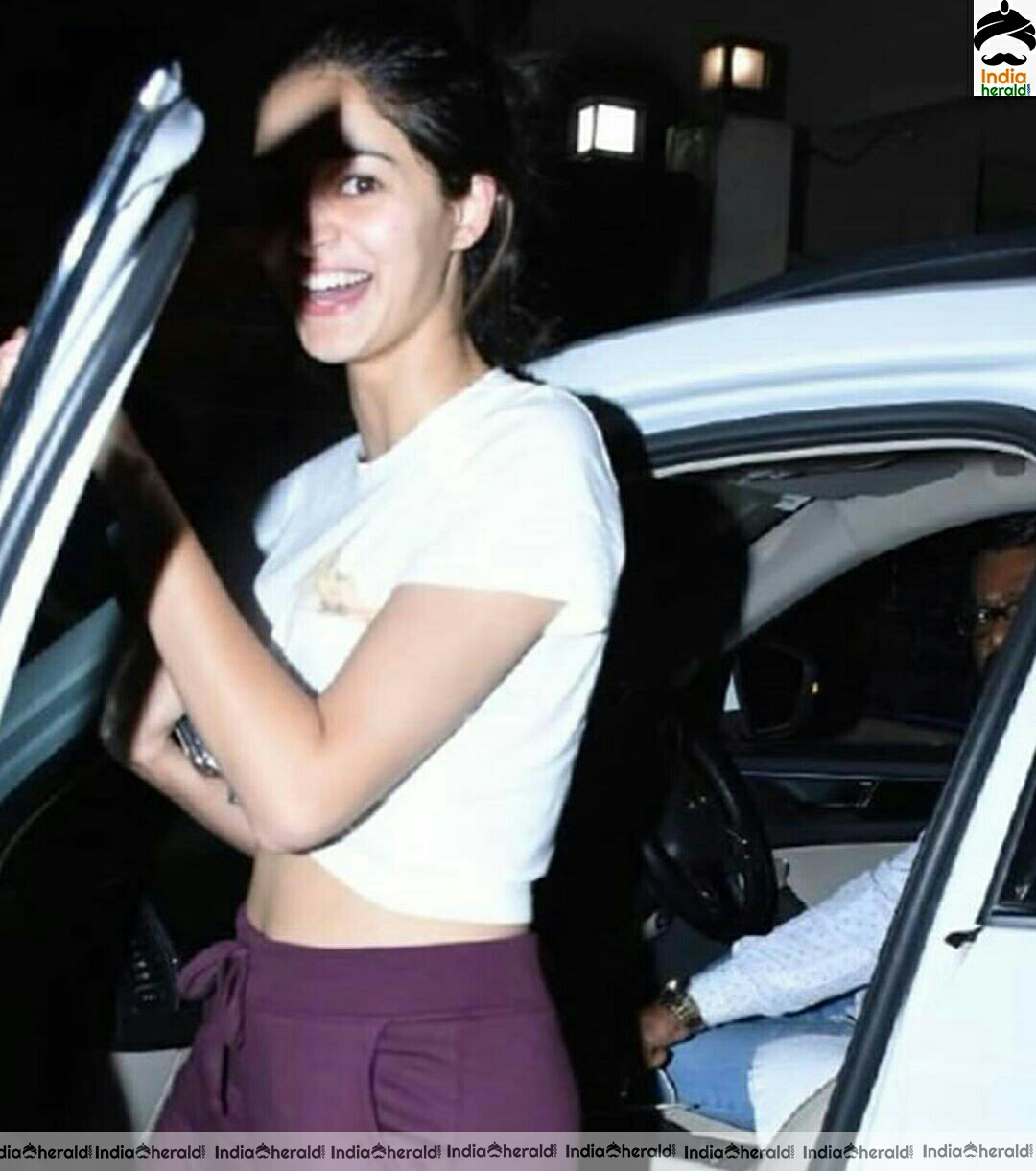 Ananya Pandey Spotted Outside At Andheri