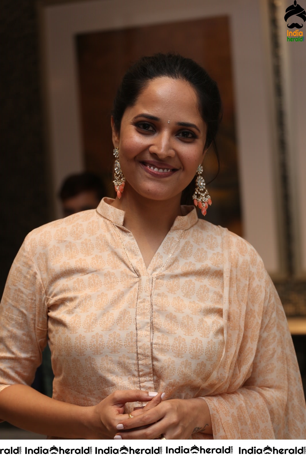 Anasuya Bharadwaj Pretty and Sexy Compilation Photos