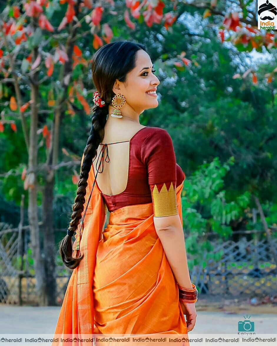 Anasuya Cute Latest Half Saree Stills