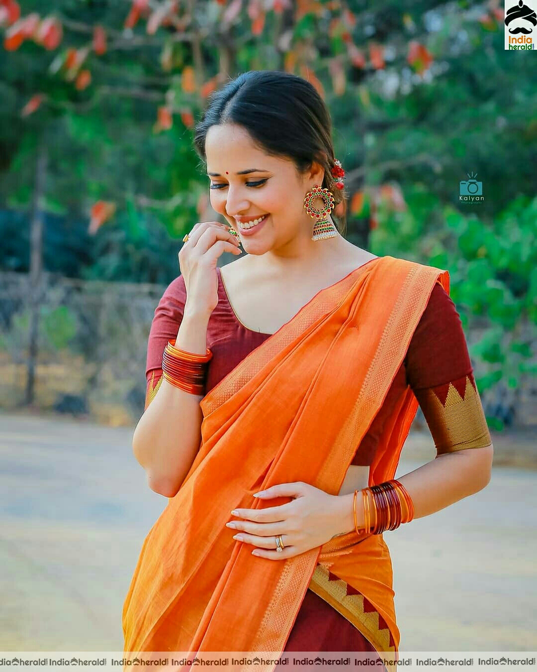 Anasuya Cute Latest Half Saree Stills