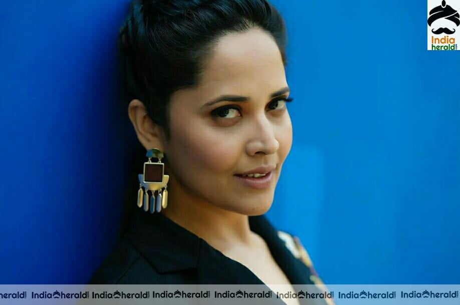 Anasuya Cute Latest Stills