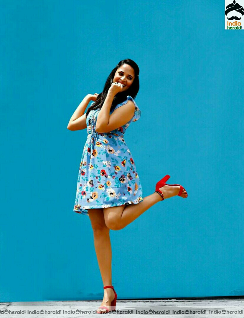 Anasuya Hot Sexy Thighs Show In Short Frock