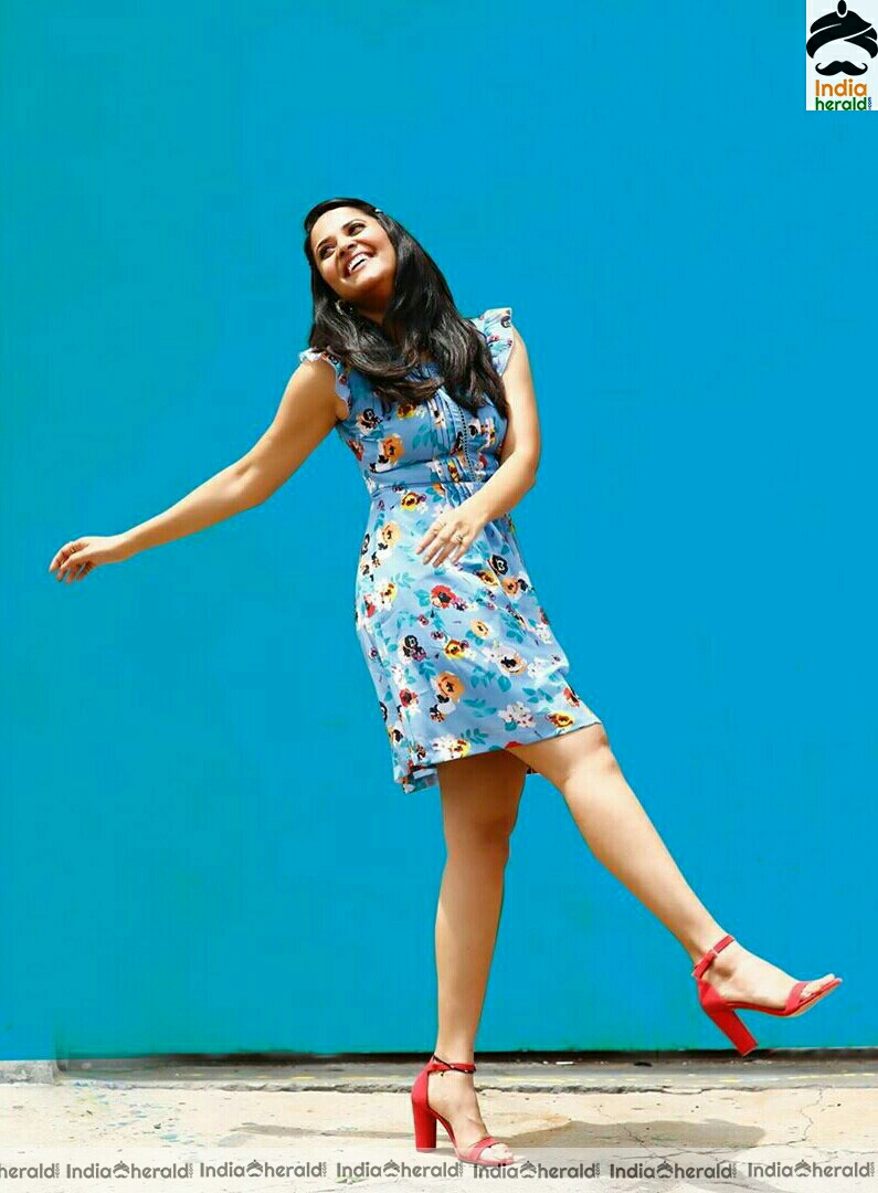 Anasuya Hot Sexy Thighs Show In Short Frock
