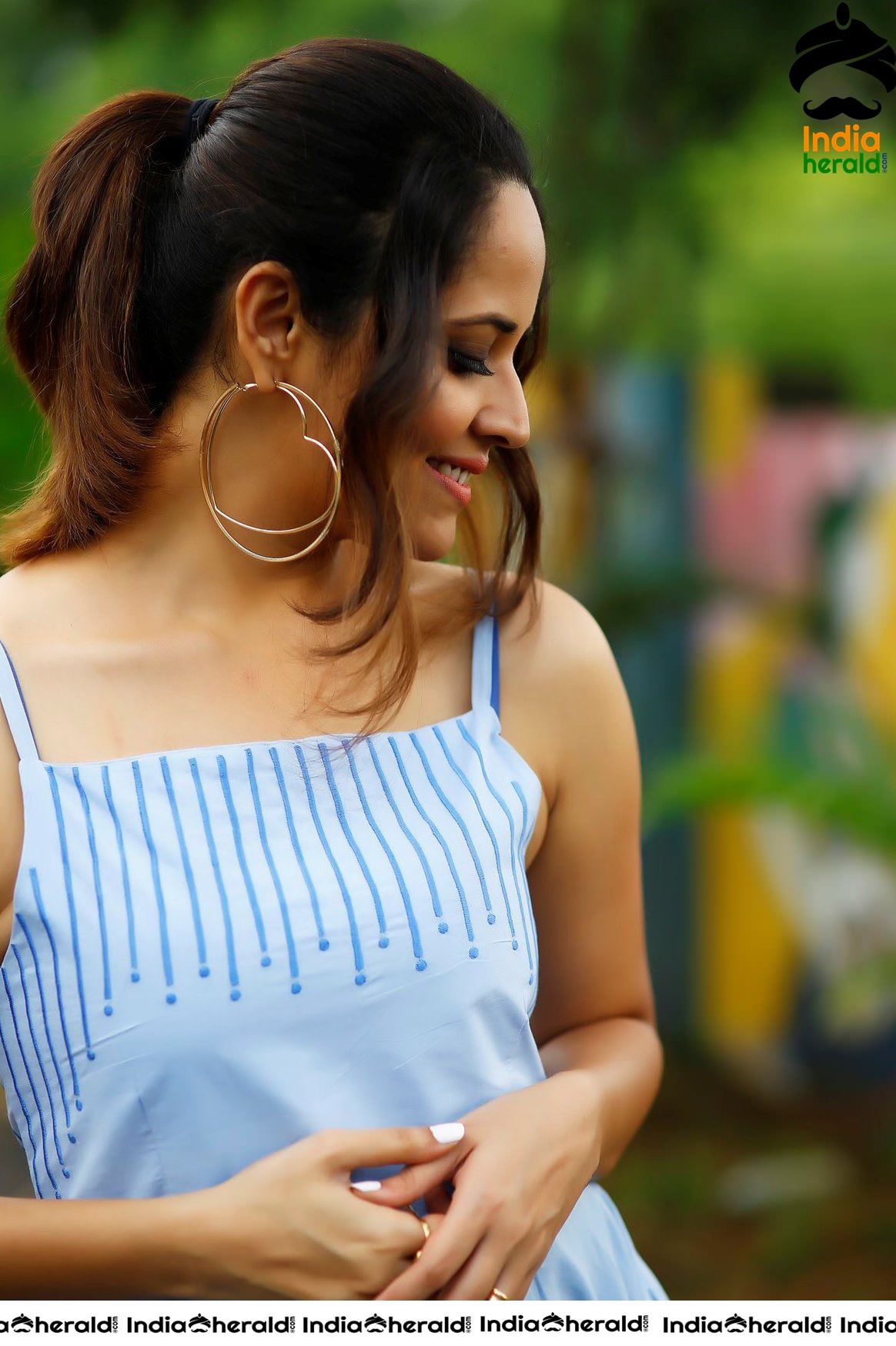 Anasuya Latest Hot Colorful Photoshoot Sizzling Photos Set 1