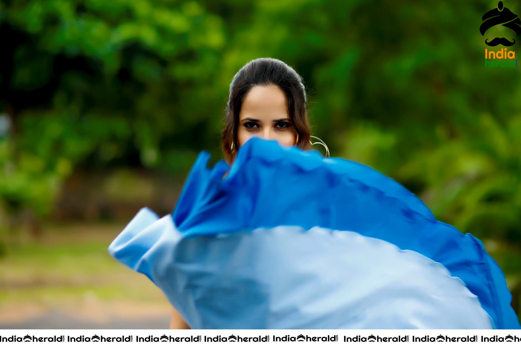 Anasuya Latest Hot Colorful Photoshoot Sizzling Photos Set 1