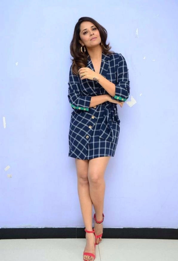 Anasuya Latest Hot Thighs Revealing Photoshoot Set 1