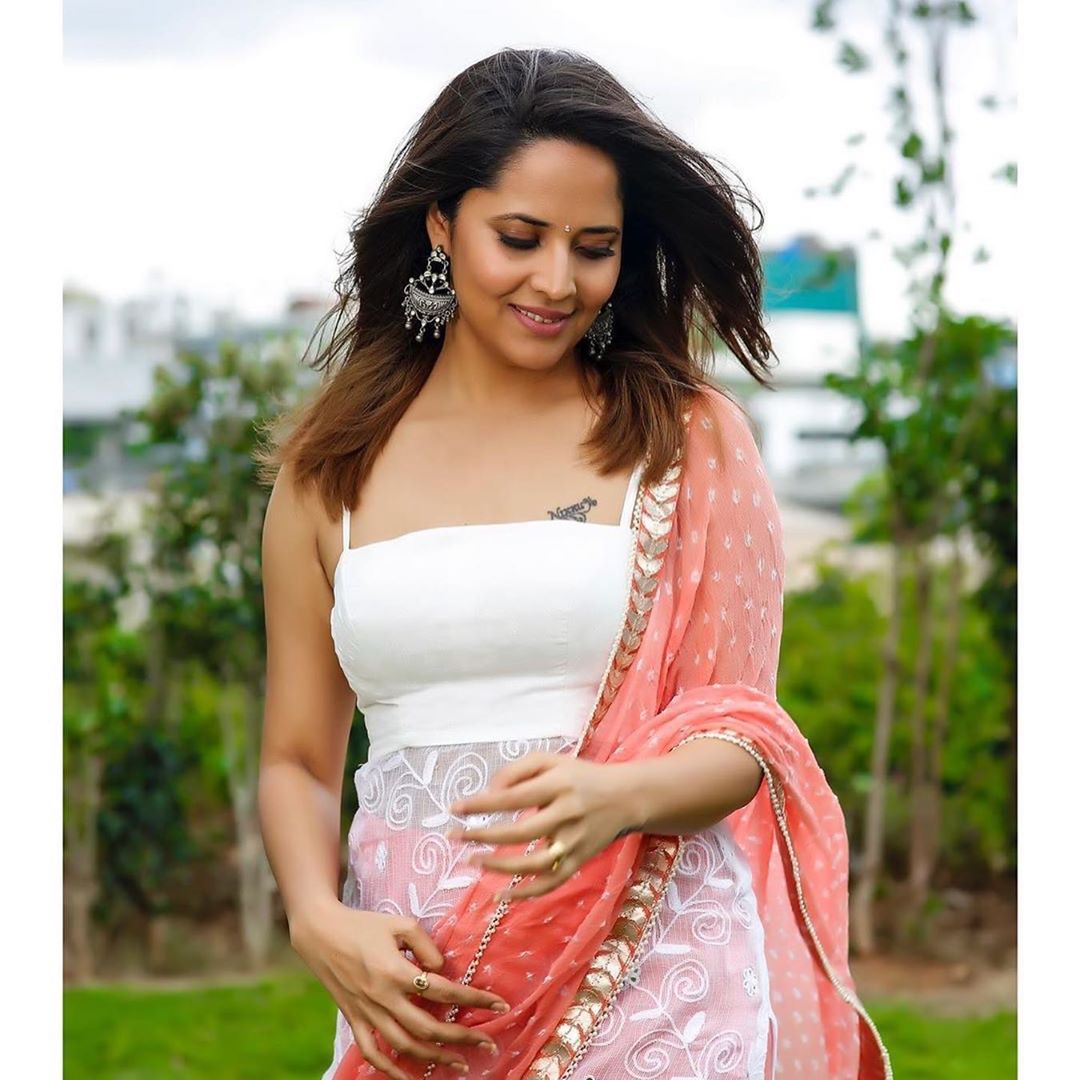 Anasuya Latest Pretty Photos