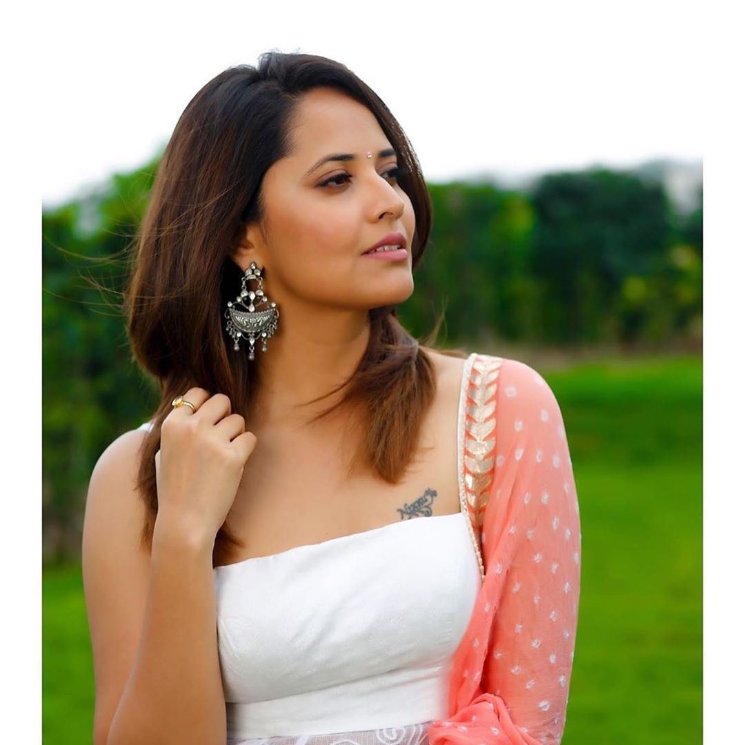 Anasuya Latest Pretty Photos