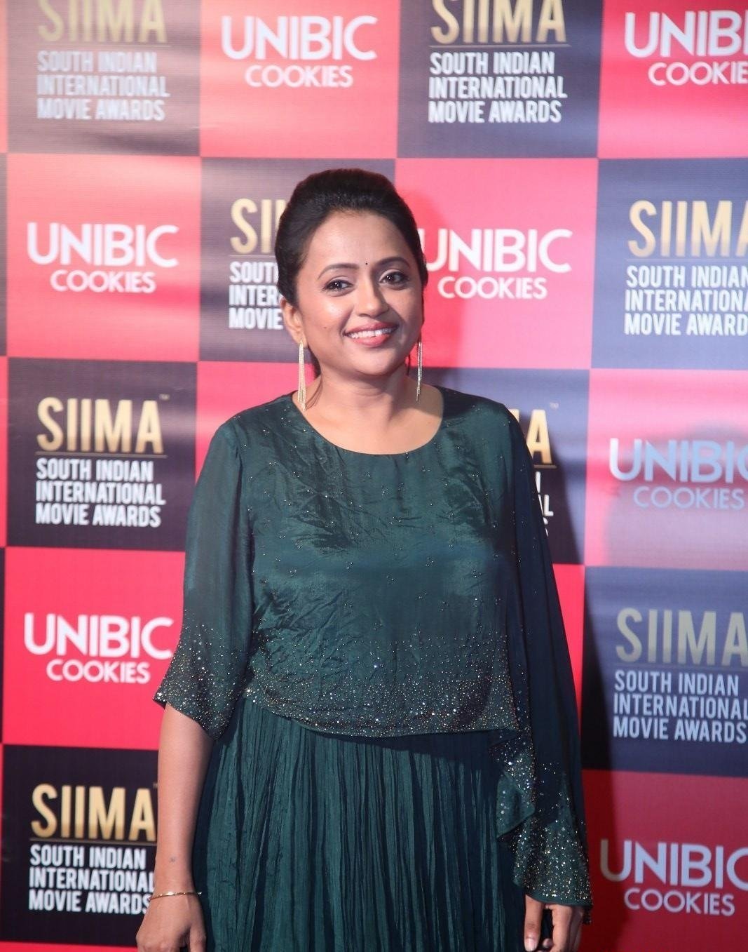 Anchor Suma Stills From SIIMA Awards 2019 Red Carpet