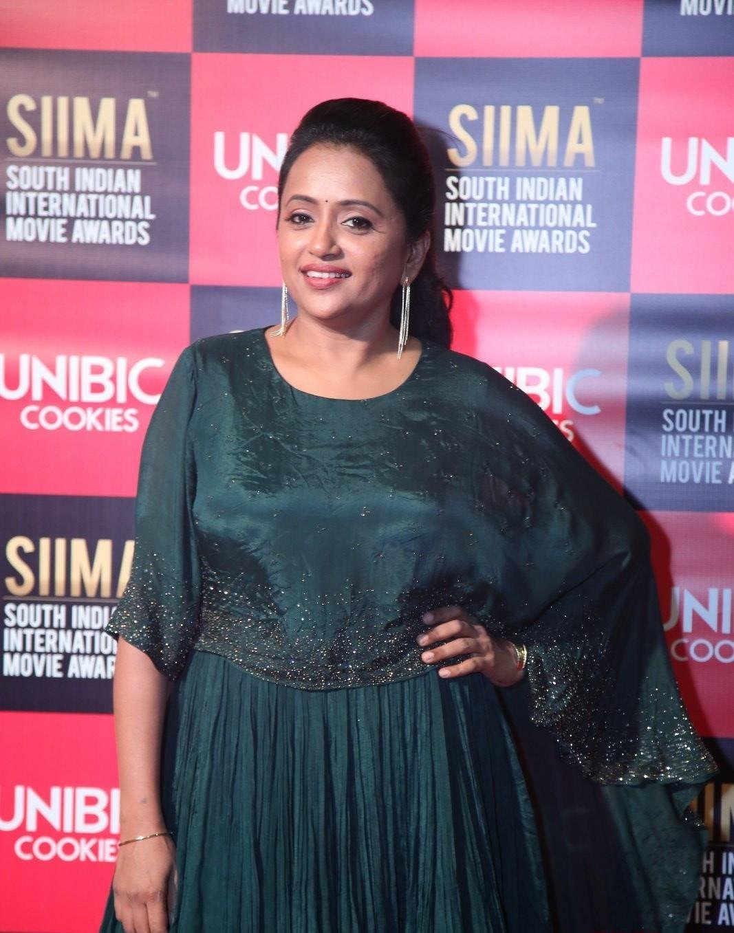 Anchor Suma Stills From SIIMA Awards 2019 Red Carpet