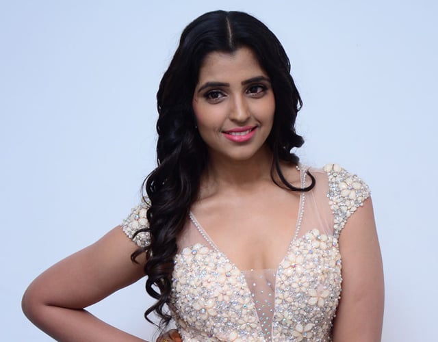 Anchor Syamala Latest Photo Stills