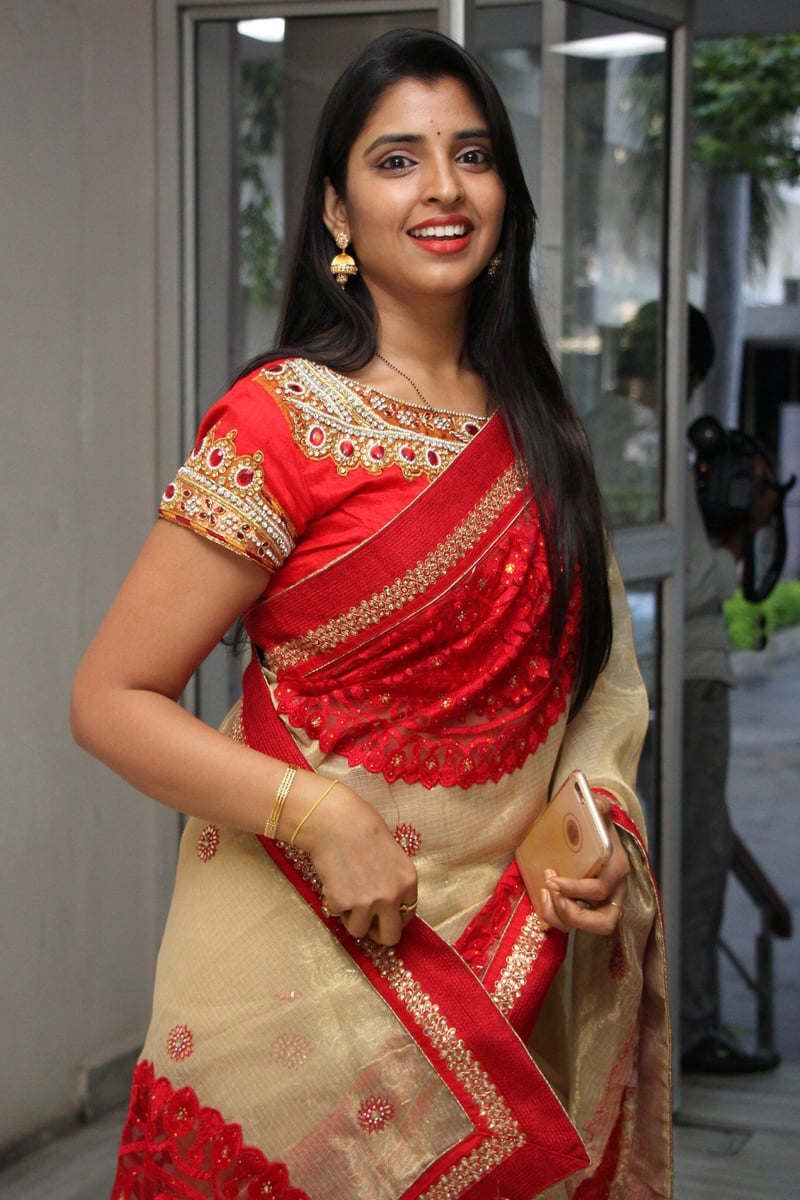 Anchor Syamala Latest Photo Stills