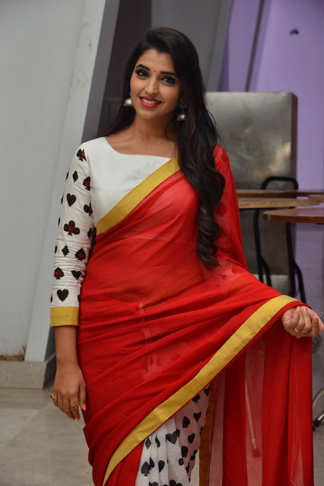 Anchor Syamala Latest Photo Stills