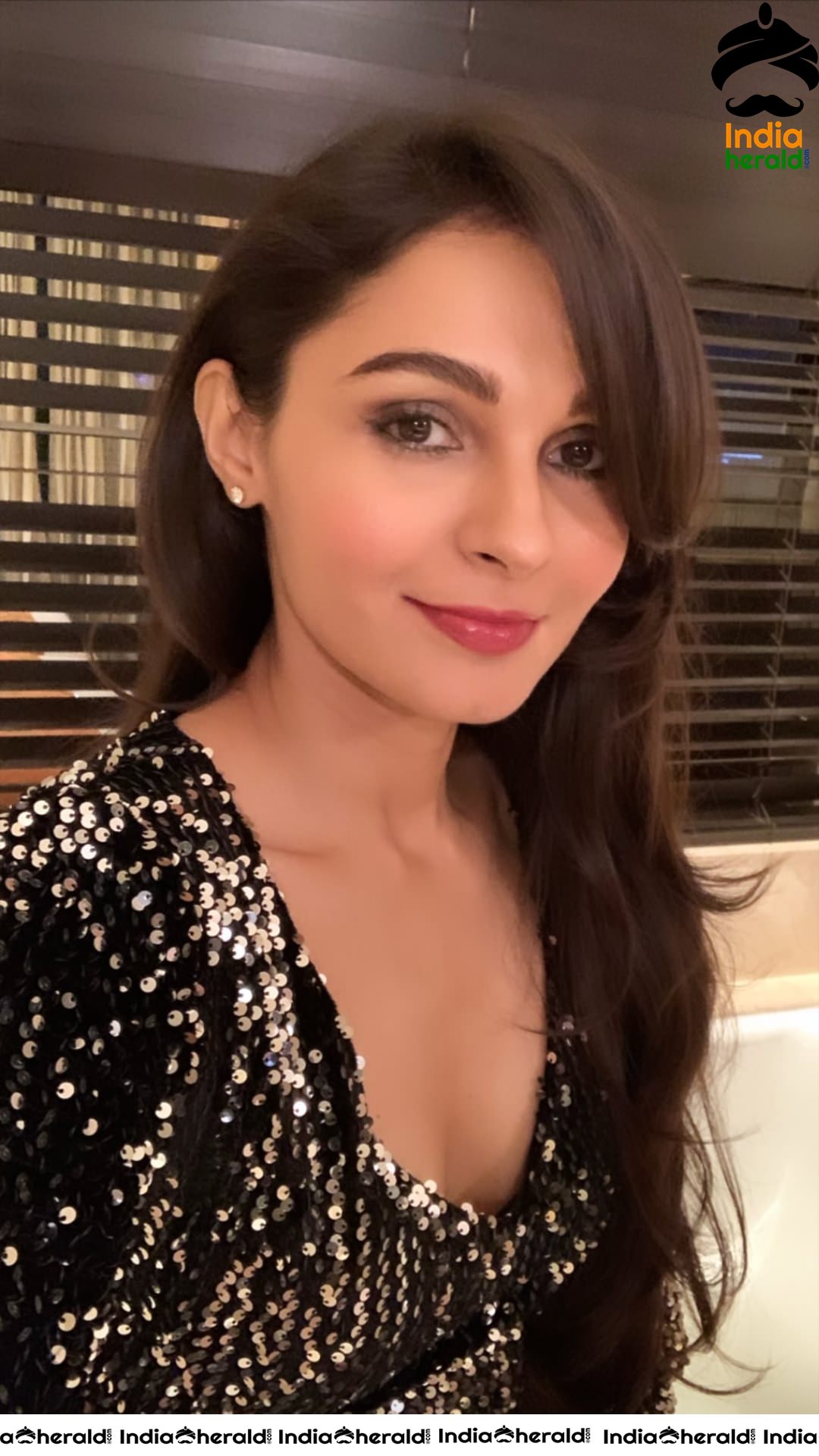 Andrea Jeremiah Hot Selfies Before the Show