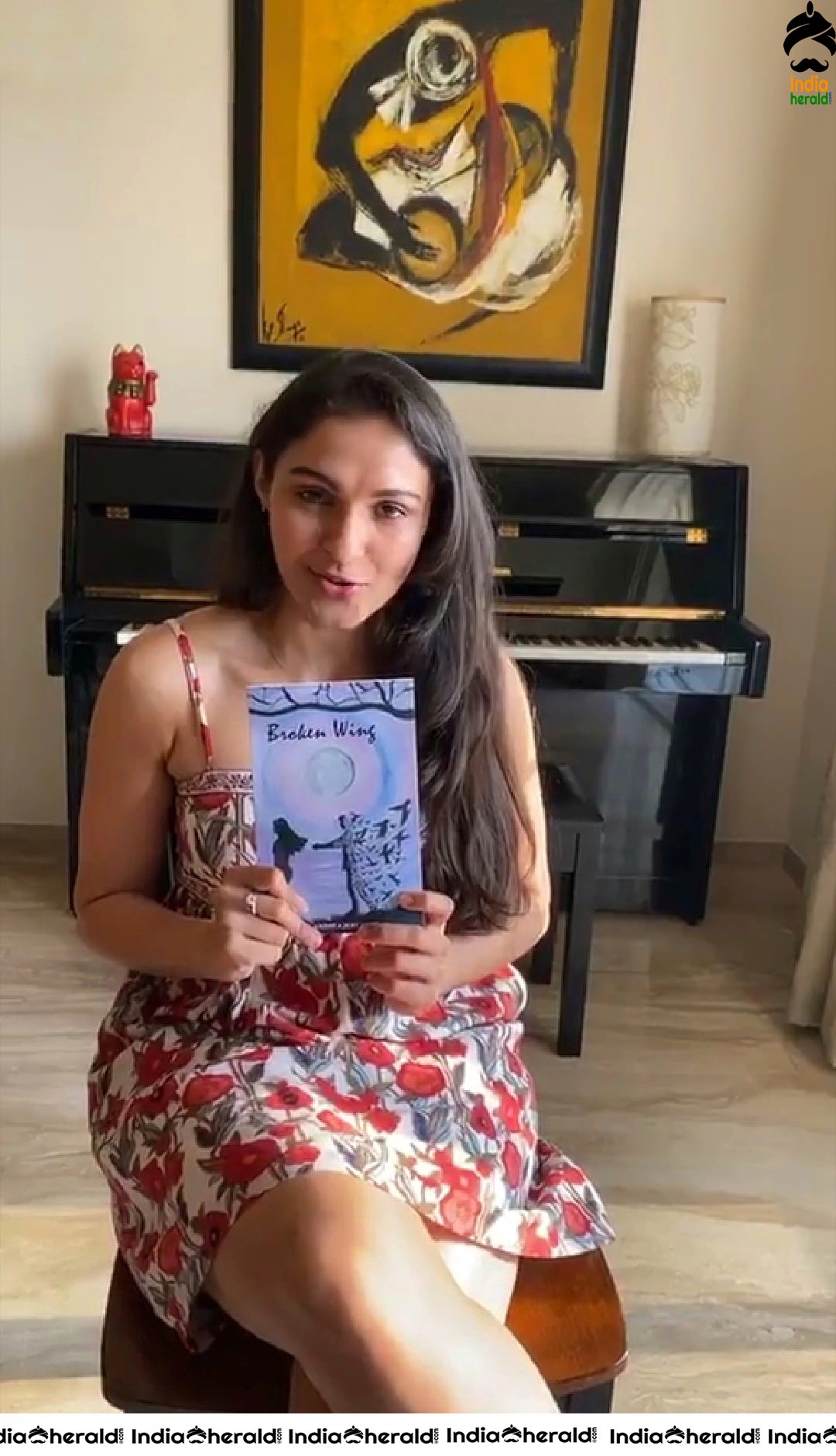 Andrea Jeremiah Live poetry reading session in a Hot Sleeveless Frock Photos