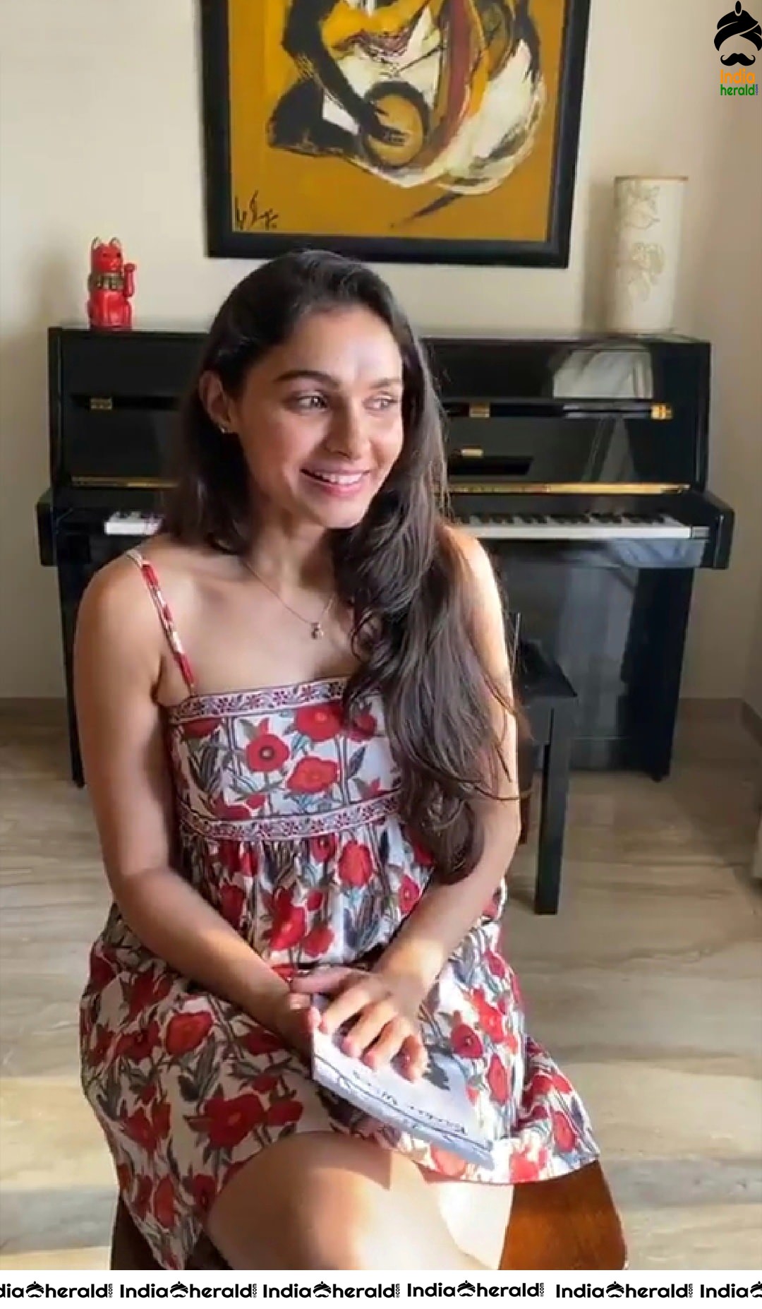 Andrea Jeremiah Live poetry reading session in a Hot Sleeveless Frock Photos