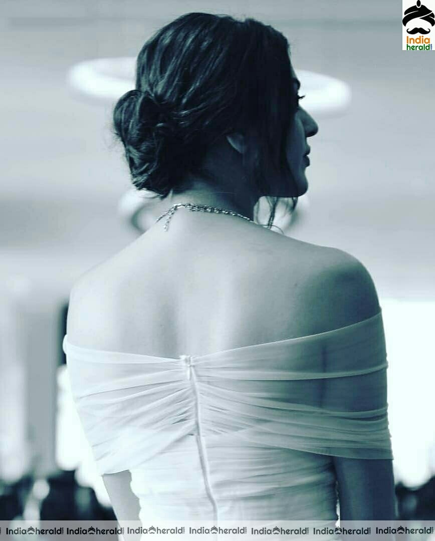 Angelic Kajal Aggarwal teases our temptations in these hot photos