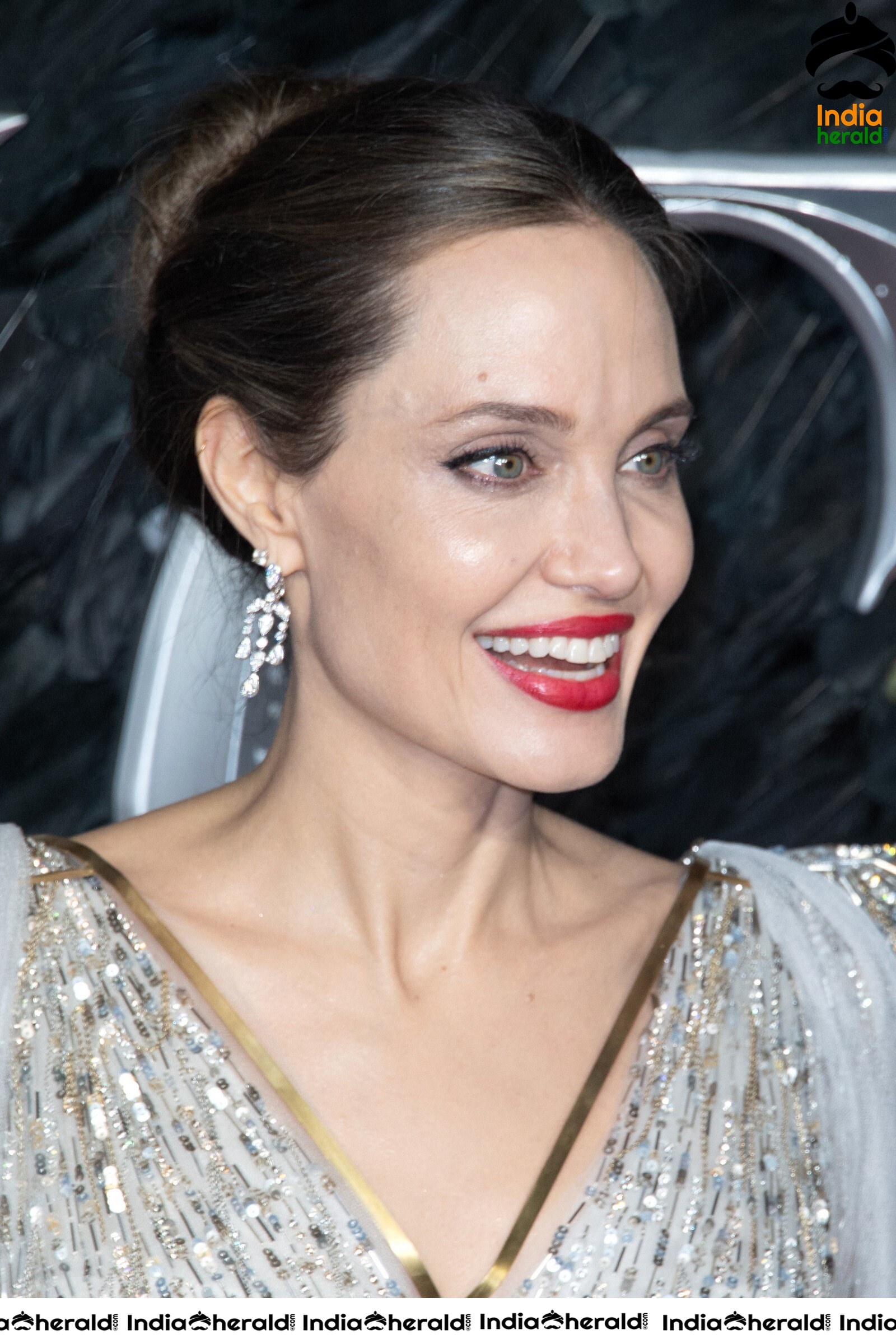 Angelina Jolie at Maleficent Mistress Of Evil Photocall in London Set 1