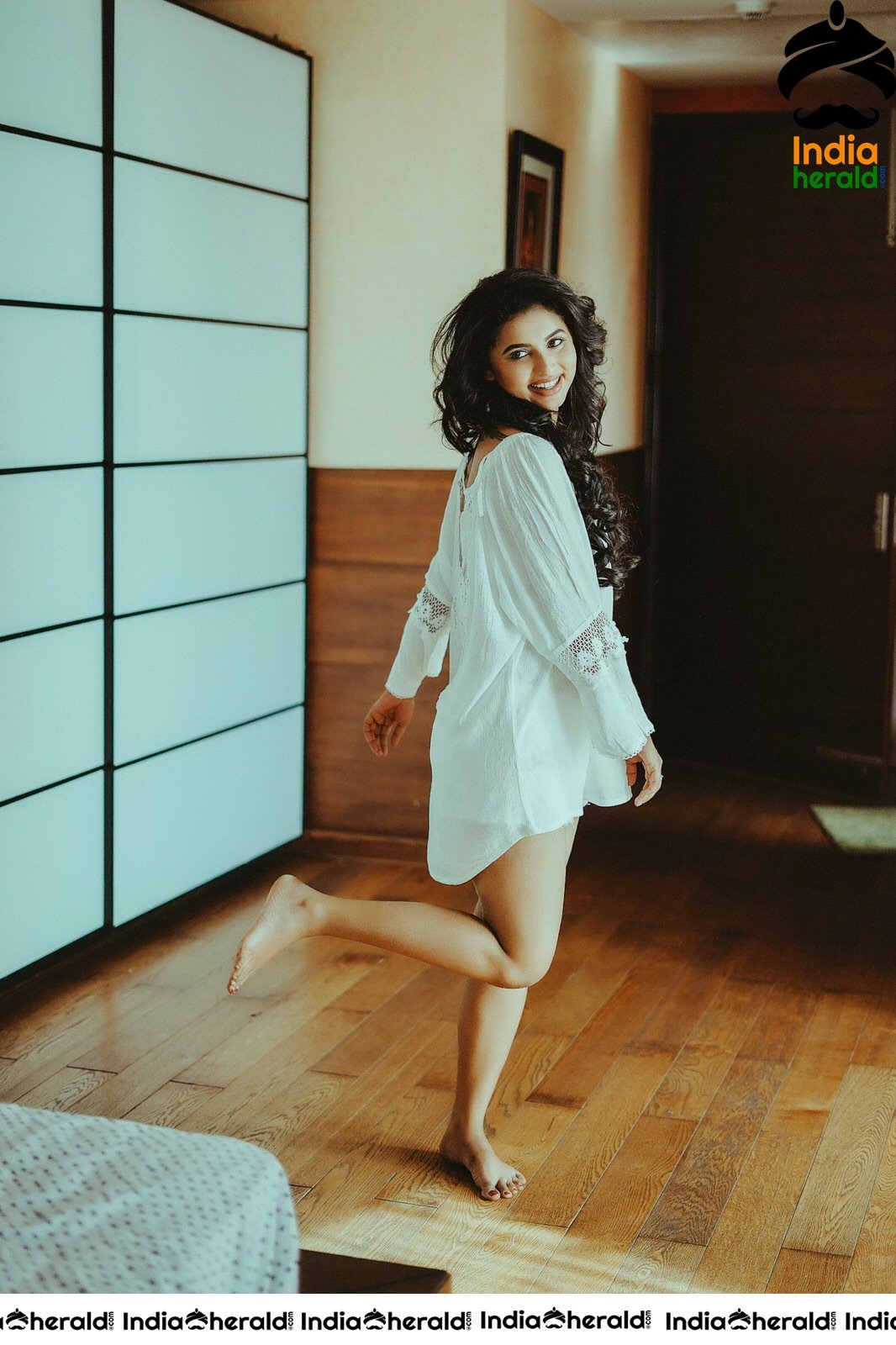 Anika Vikhraman Latest Photos