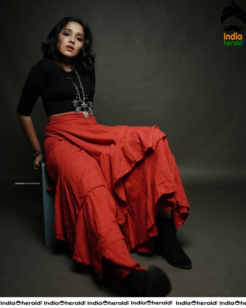 Anikha Surendra Latest Hot Photos Set 2