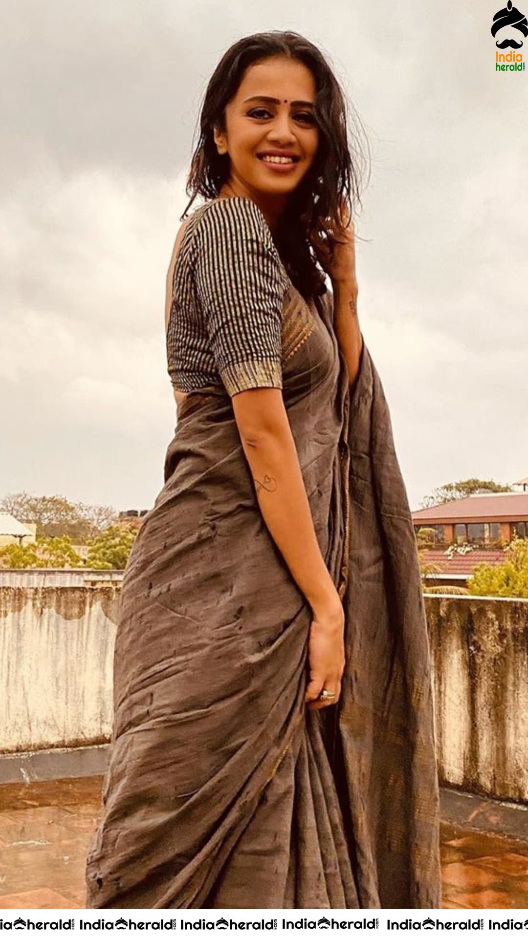 Anjana Rangan Hot Saree Photoshoot