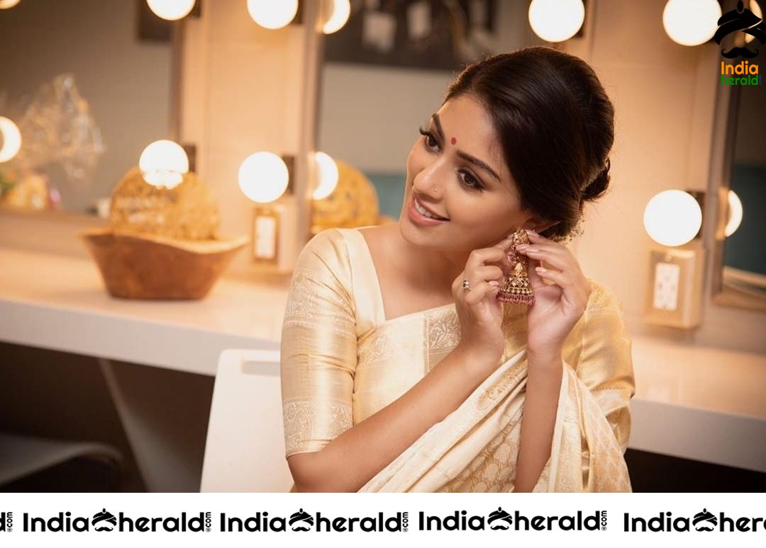 Anu Emmanuel Latest Clicks in a Saree and with Bindhi on Forehead