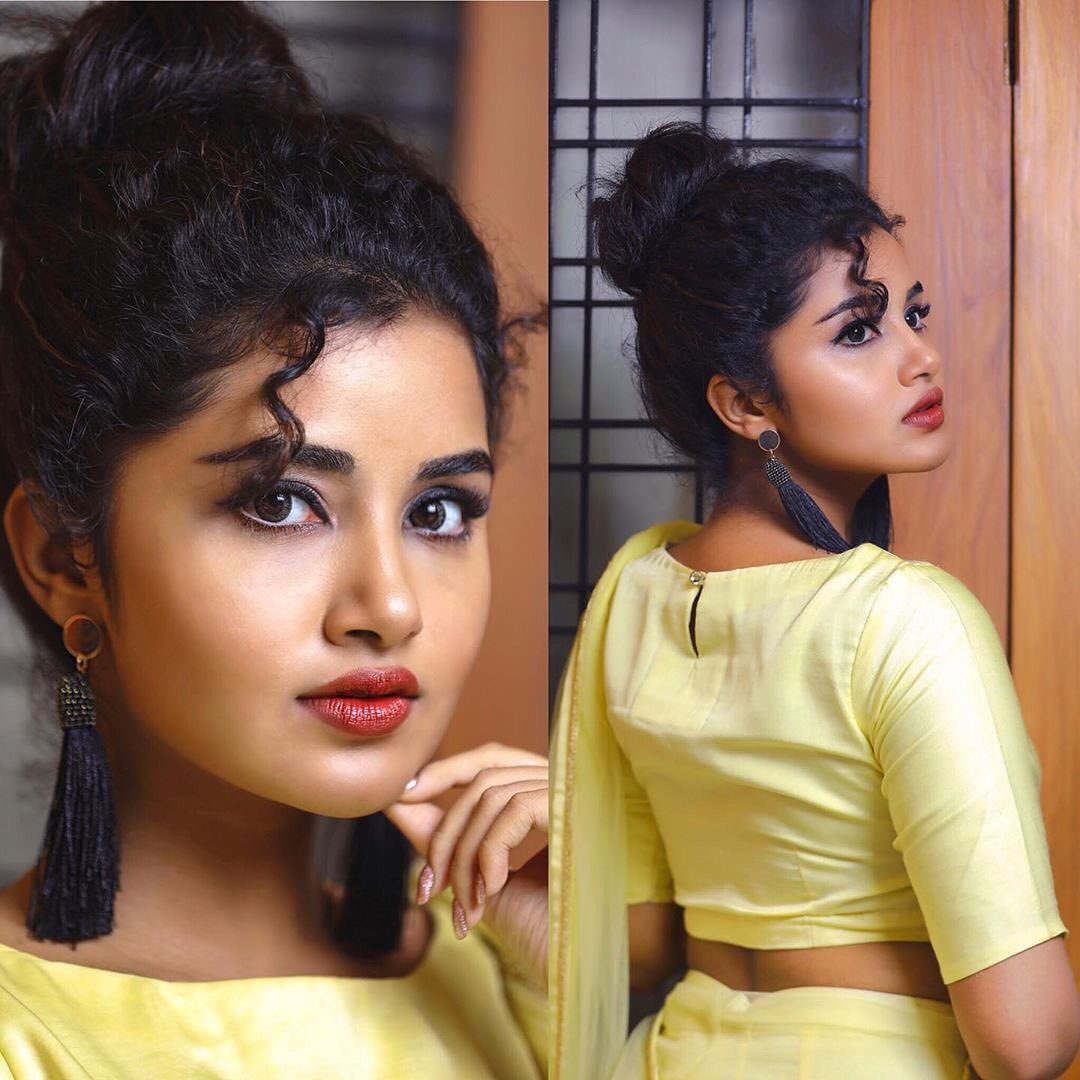 Anupama Parameswaran Shows Her Hot Curves In Side View