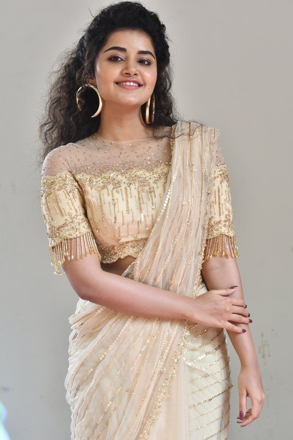 Anupama Parameswaran The Curly Haired Mallu Beauty Photoshoot Stills