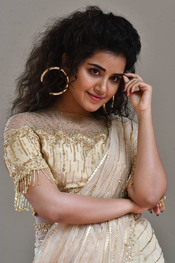 Anupama Parameswaran The Curly Haired Mallu Beauty Photoshoot Stills