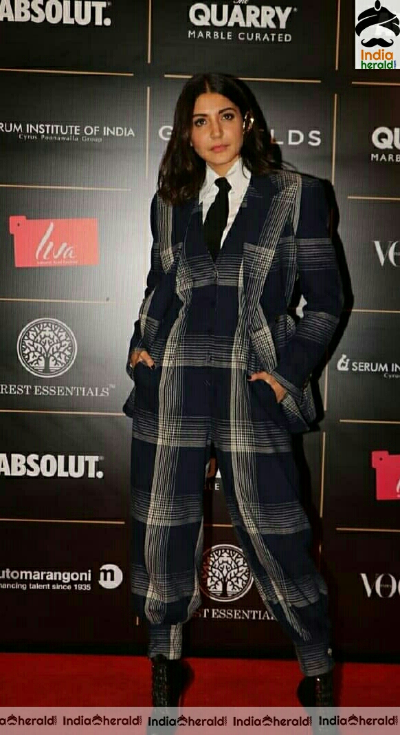 Anushka Sharma Hot At Vogue Women Of The Year Awards 2019